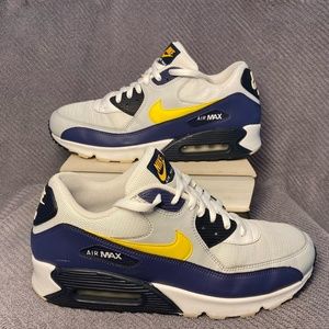Nike Air Max 90 'Michigan'
